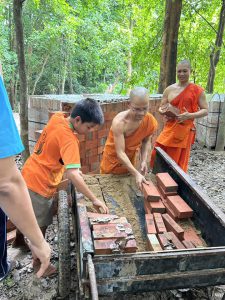 ร่วมทำบุญ สร้างโบสถ์ธรรมชาติ และ ปวารณาเป็นเจ้าภาพ สร้างพระประธาน ณ วัดป่าพระพิฆเณศวร์ (วัดป่าบ้านบาก) ต.กุดลาด อ.เมืองอุบลราชธานี จ.อุบลราชธานี คำสัตยาธิษฐาน ดงพระคเณศ วัดป่าพระพิฆเณศร์ บ้านปากน้ำ บุ่งสระพัง จังหวัดอุบลราชธานี